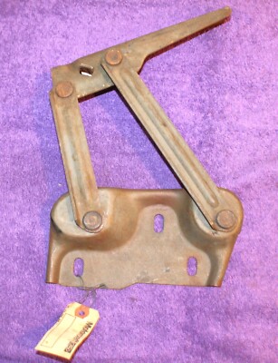 1970-1977 Maverick Coupe Sedan Grabber Comet Gt NOS LH FRONT HOOD HINGE