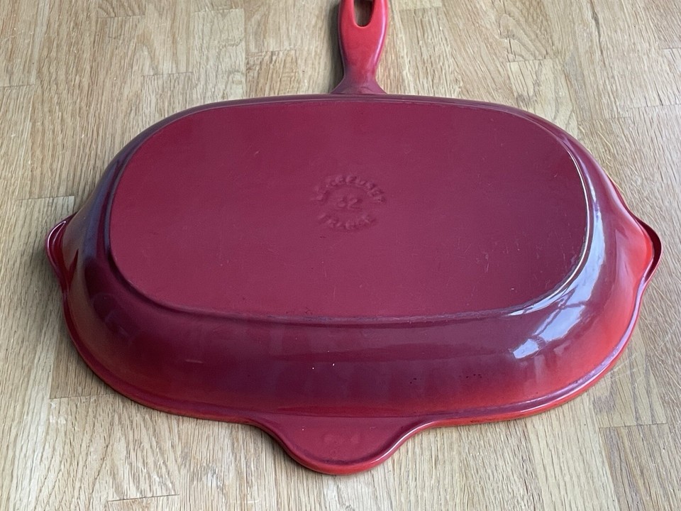LE CREUSET CAST IRON ENAMELLED 45cm CERISE GRIDDLE FRYING PAN MINT COND