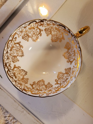 Royal Standard Tasse & Untertasse signiert datiert 1917 Gold vergoldet Weinrebenmuster - Bild 10 von 10