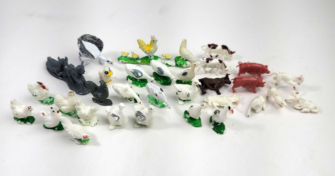 31 Pc Vtg Hong Kong Mini Farm Animals Geese Rooster Cow Pig 