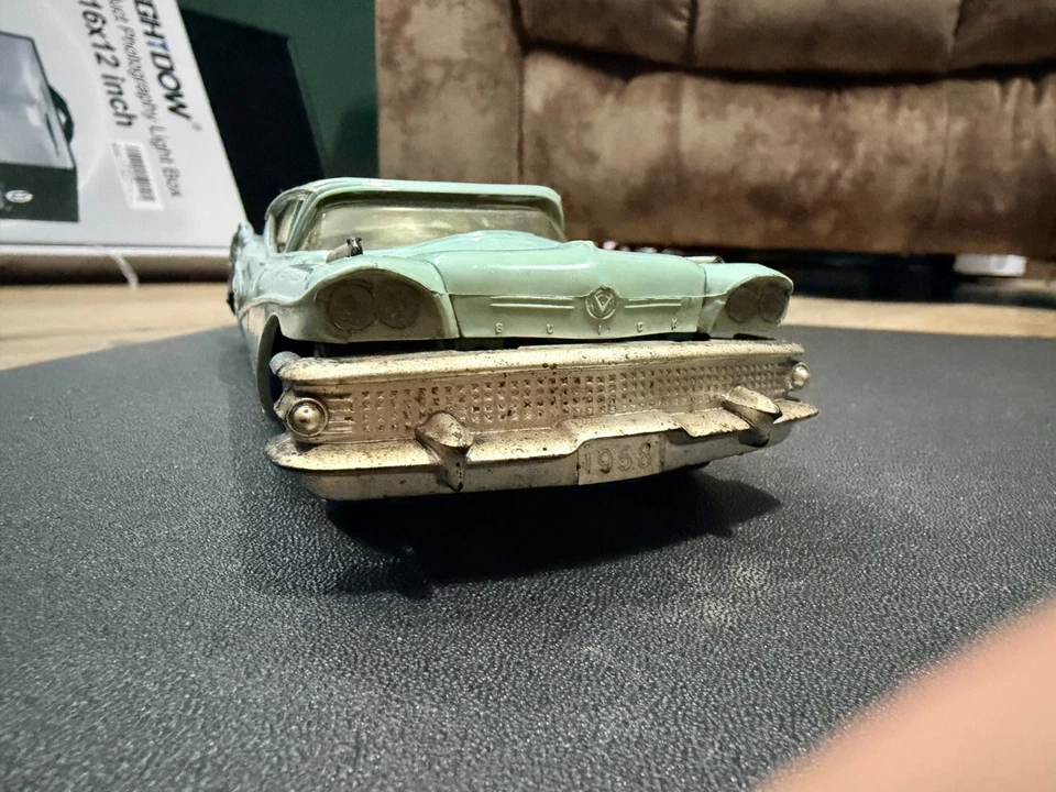 Vintage 1958 Buick Roadmaster 75  Dealer Promo Model Car Sage Green - Image 3 of 4