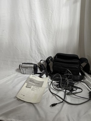 Sony Handycam CCD-TRV138  With Case And Charger Tested Working Perfect