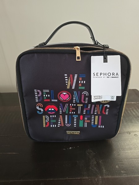 Bolso organizador de maquillaje SEPHORA x To The Market - Pertenecemos a algo hermoso