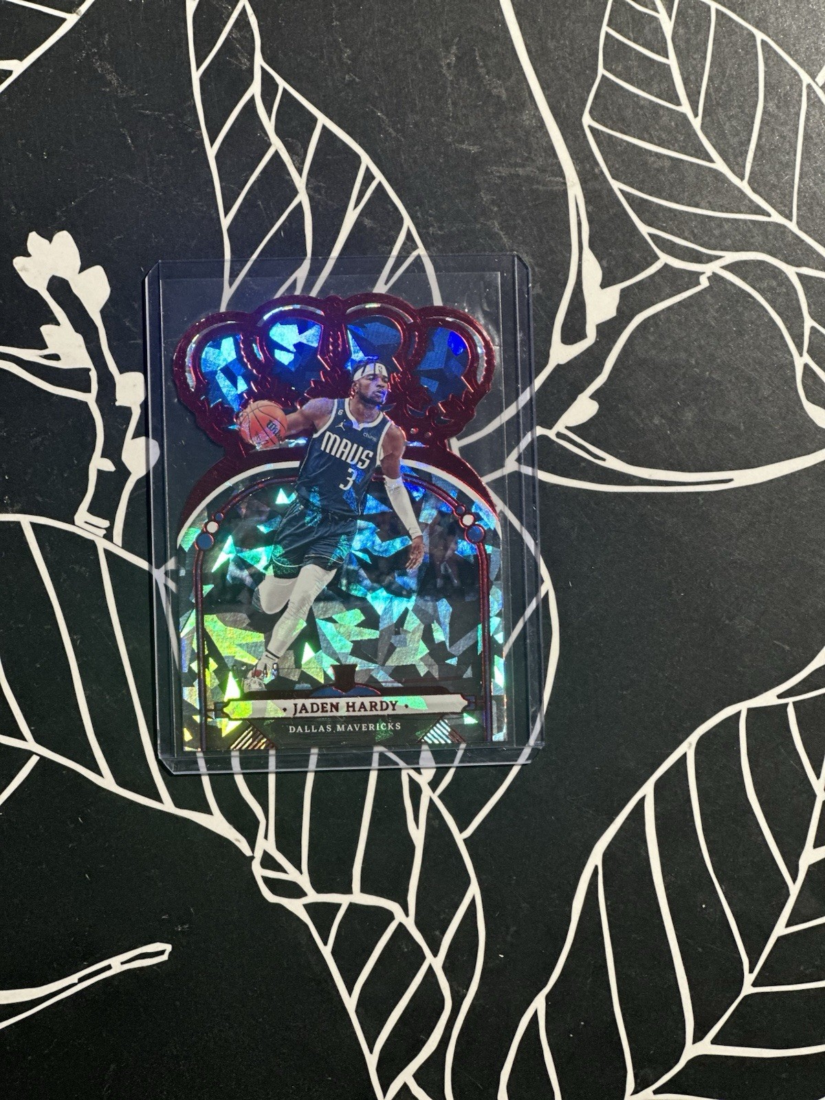 2022-23 Panini Crown Royale #79 Jaden Hardy Red Crystal /49 Rookie (RC) Mavs
