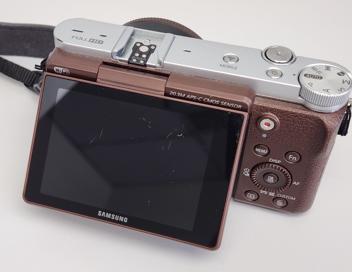 Samsung NX3000 20.3MP APS-C Mirrorless Digital Camera Brown, 16