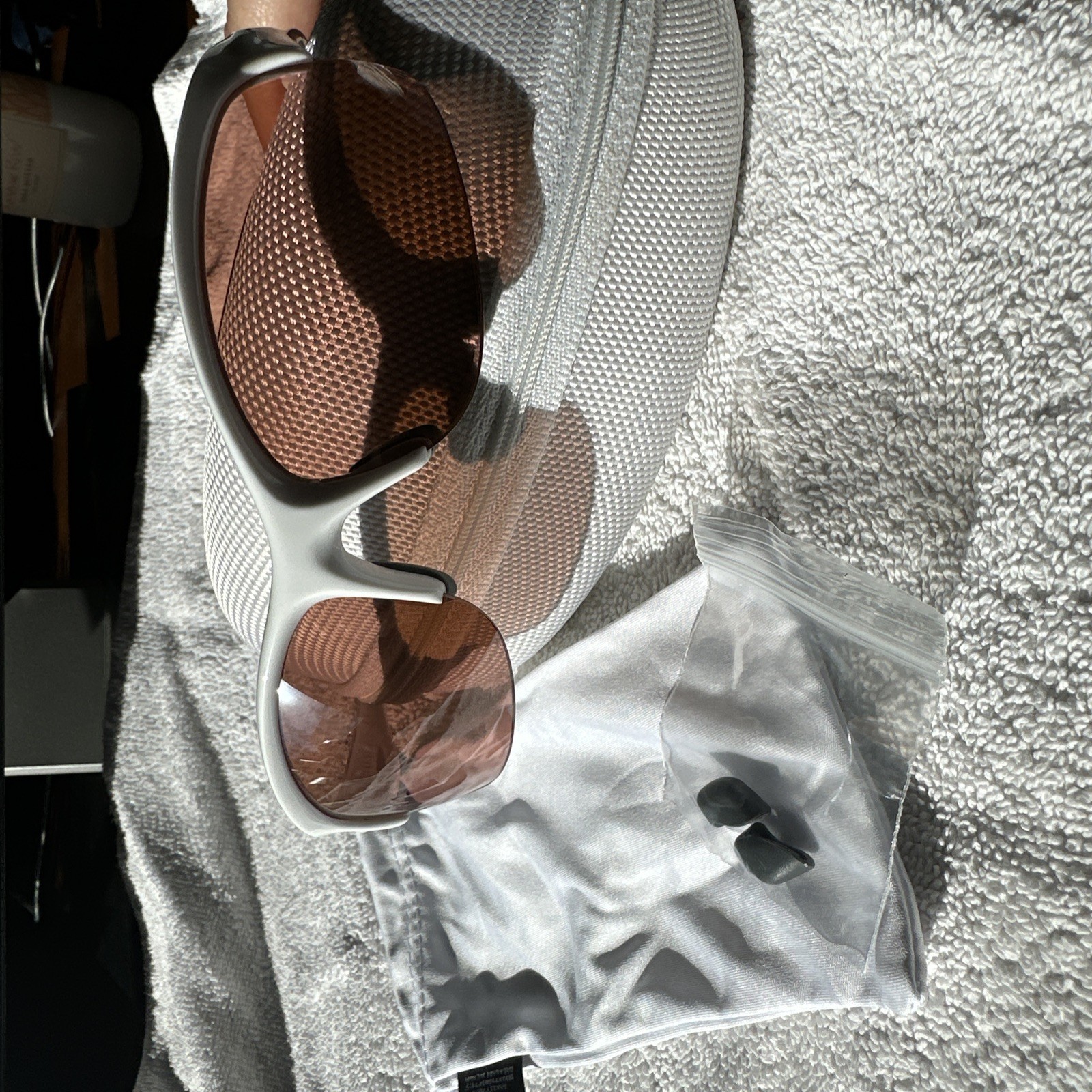 Oakley Commit Sunglasses White Frame Rose Lens - image 1