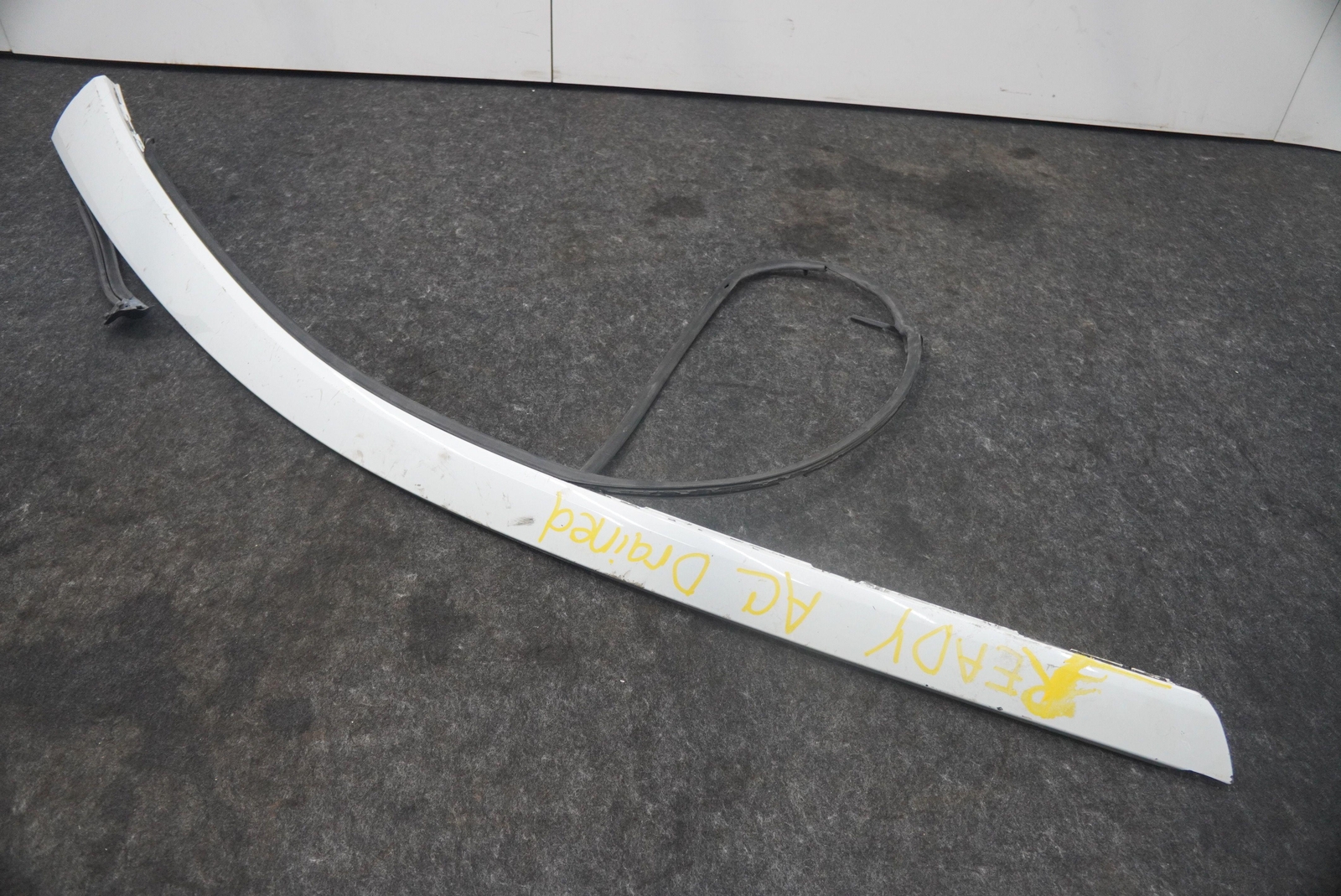 Left Side Roof A Pillar Molding Body Trim Panel 51627372041 BMW i8 2014-20 *Note