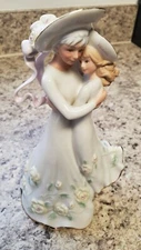 Authentic Lenox Grandmom's Embrace Figurine-Never Used-Still in Box & Bubblewrap
