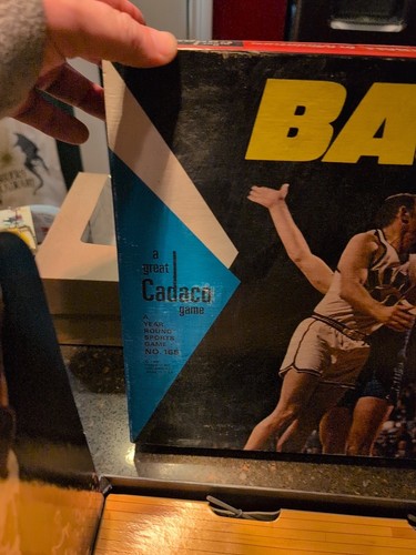1969 Cadaco BAS-KET Real Basketball In Miniature No. 165 - 第 2/8 張圖片
