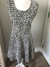New M GUESS Black White Knit FIT FLARE DRESS Knee Jacquard Animal Print Boho
