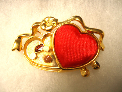 Danecraft vtg nos goldtone enamel red heart Candy pin