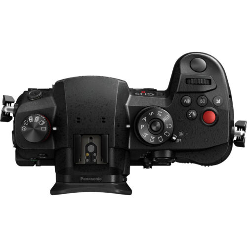 Panasonic Lumix GH5 II Mirrorless Camera with 12-60mm f/3.5-5.6 Lens - Picture 5 of 8