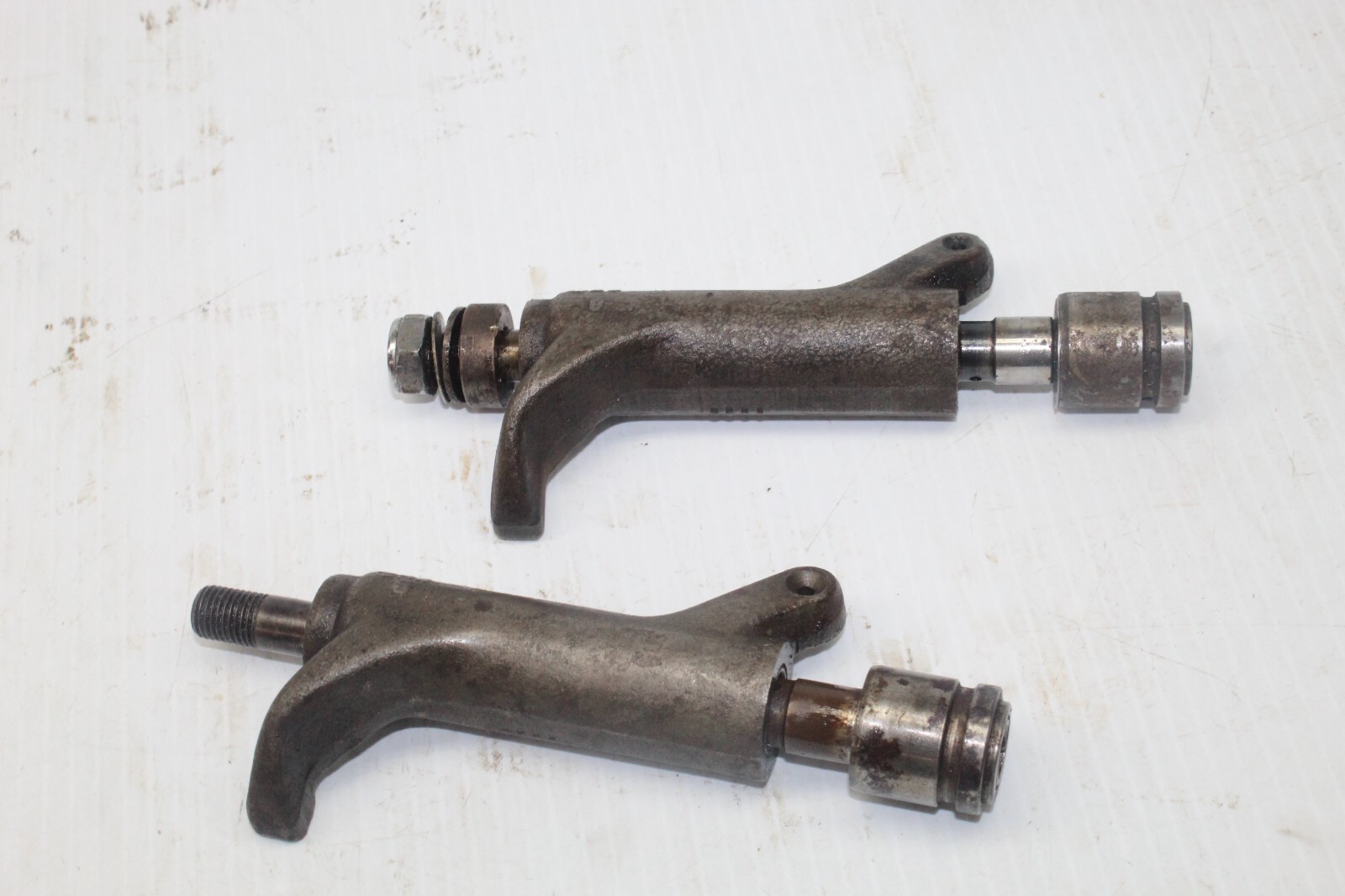 Harley FL FX Shovelhead Cylinder Head Rocker Arms Shafts Parts 1738966