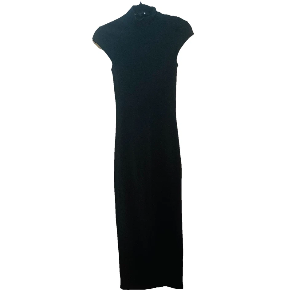 Vestido midi ceñido al cuerpo mangas gorra cuello alto negro ZARA talla M Foto 2 de 4