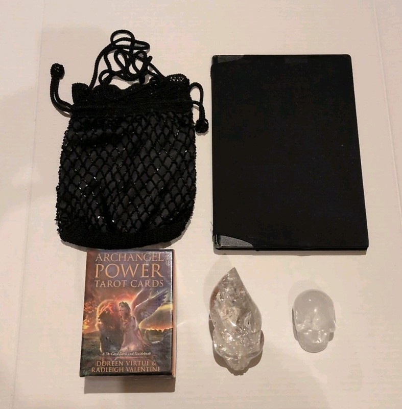 5 Pcs Spiritual Lot Tarot Cards And Book, (2) Crystal Skulls, Bag Collectibles