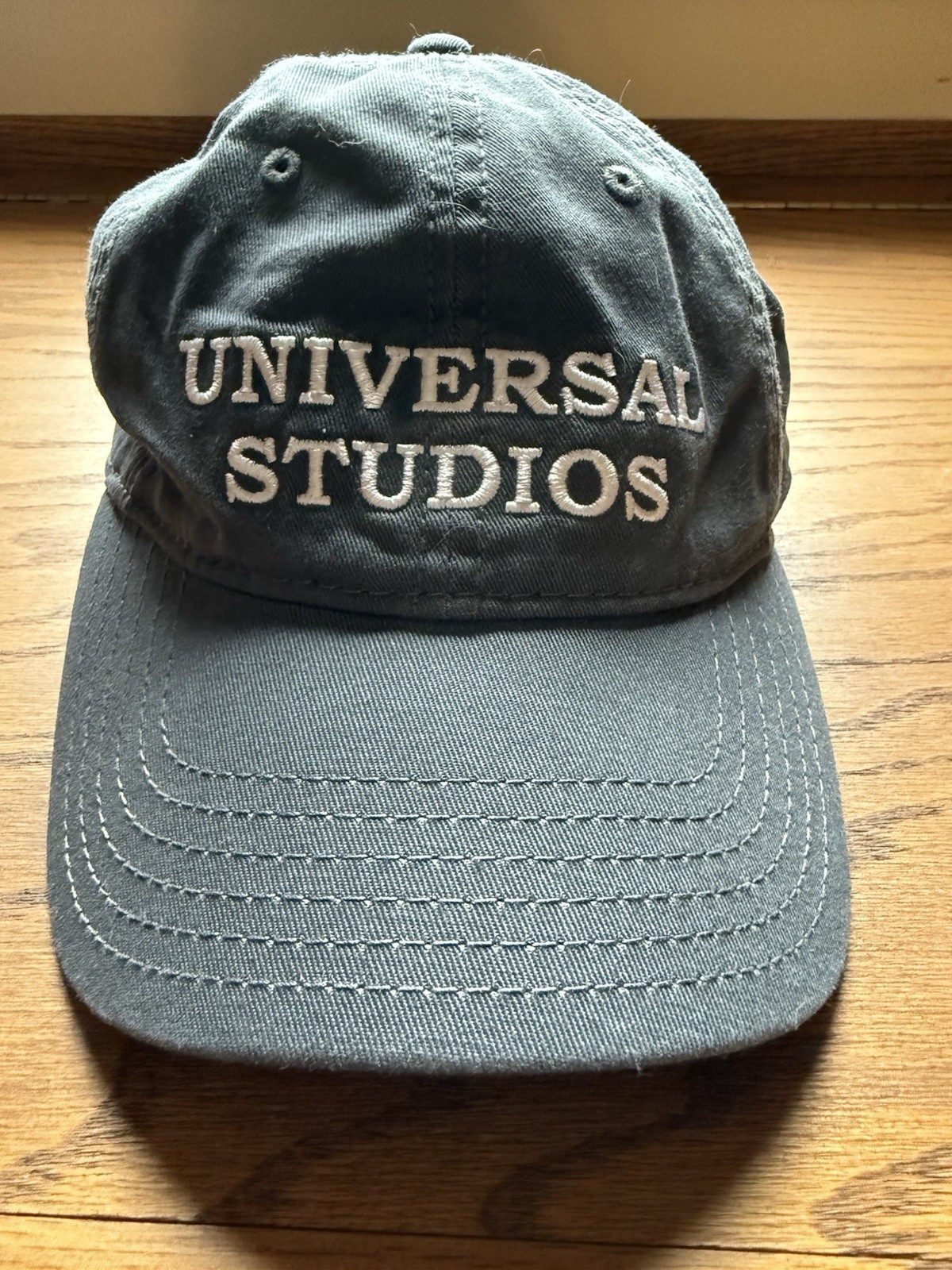 Universal Studios Embroidered Gray Baseball Cap H… - image 1