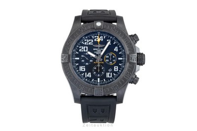 Breitling Avenger Hurricane Chronograph Breitlight Automatik XB1210E4 B&P  [2602