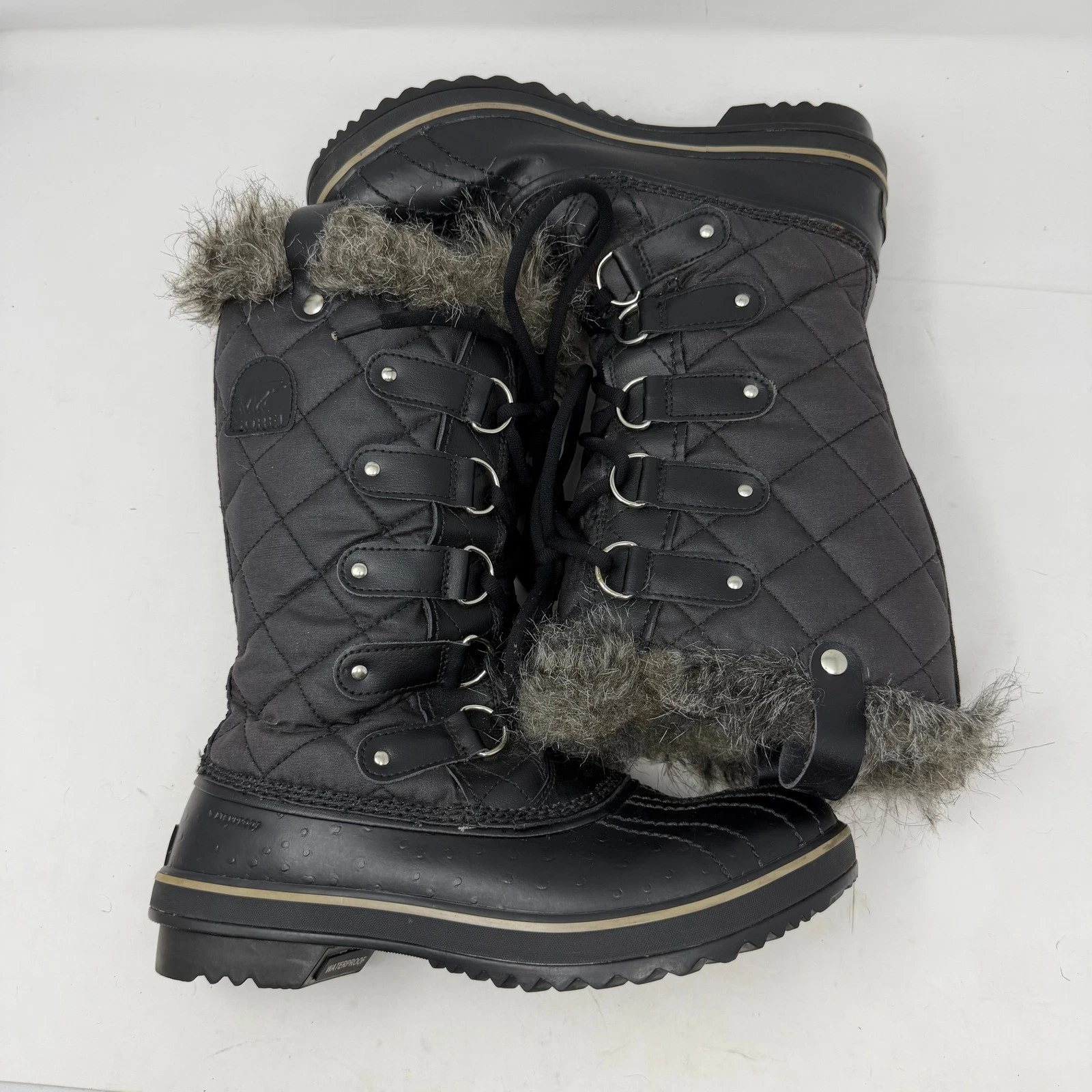 Sorel Tofino Black Quilted Faux Fur Waterproof Winter Snow Boots
Opens in a new window or tab
