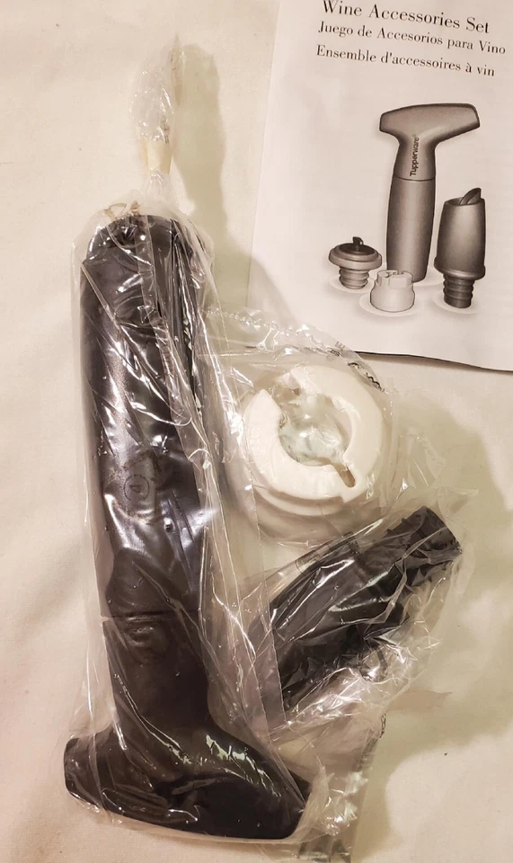 Tupperware Wine Accessories Set Black - Image 3 of 4