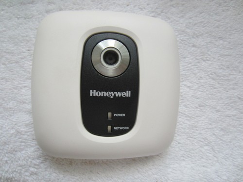 Honeywell iPCAM-WI2 AlarmNet Color IP Wireless Fixed Remote Camera no antena - Picture 3 of 8
