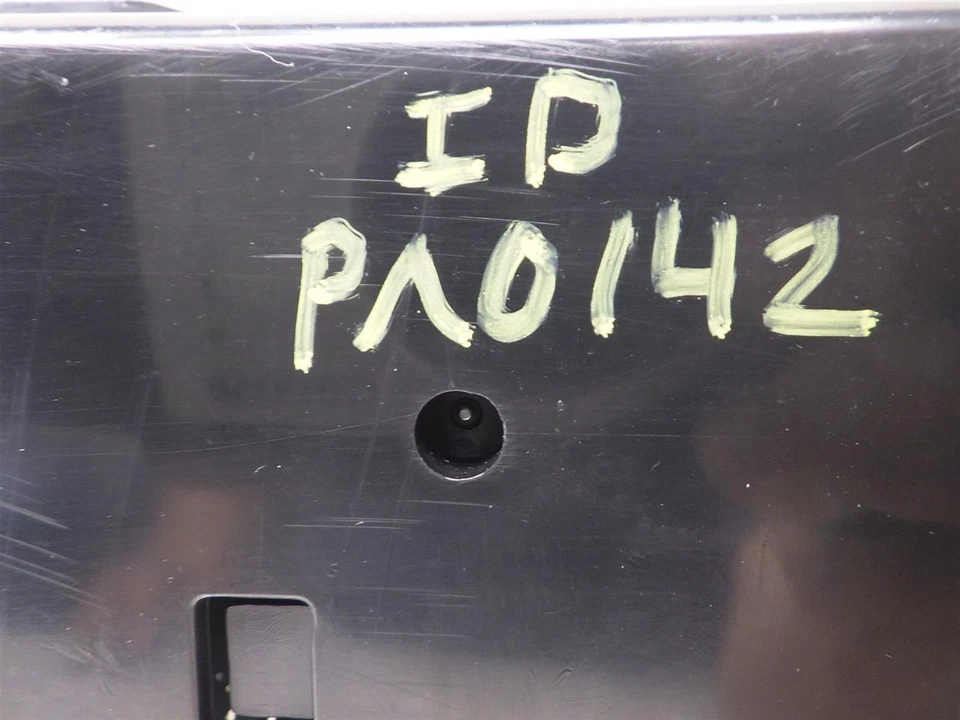 Chevrolet Silverado 2500 2018-2019 velocímetro medidor MPH 6,6 L 84597914 8142 Foto 3 de 4