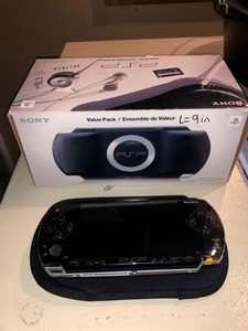 Sony Playstation Portable Psp 1001 W 2 Games Harry Potter Smackdown Ebay
