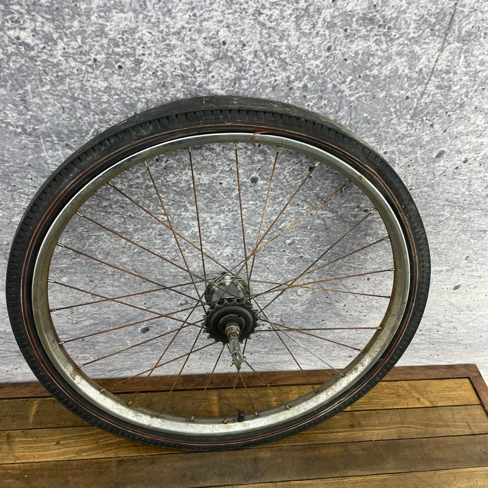 Vintage Muscle Bike 24 in Rear Wheel 333 3 Speed Muscle Red Line Tire Huffy - Image 4 of 4