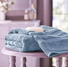 Hotel Premier Collection 30" W x 58" L 100 Cotton Luxury Bath Towel Blue Crest