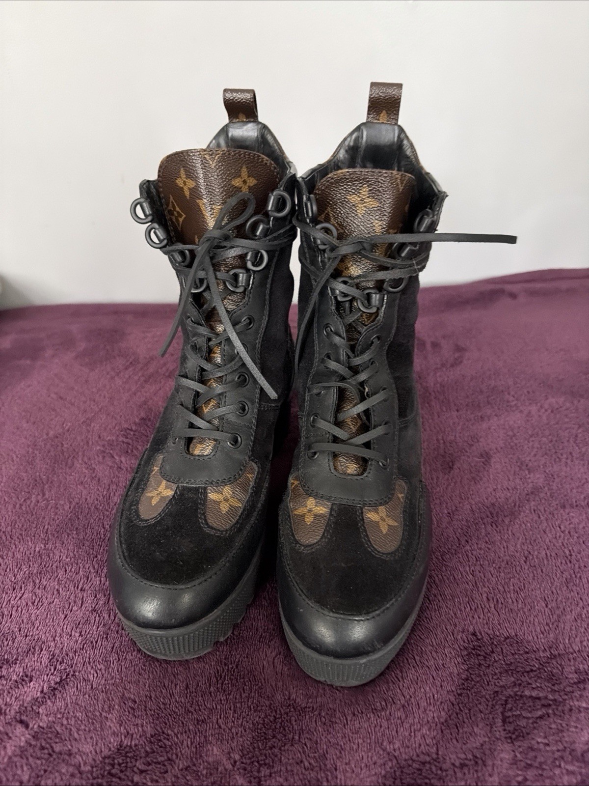 Louis Vuitton Black Monogram Lace-Up Ankle Combat Boots Women EU 39 LeatherAuthentic