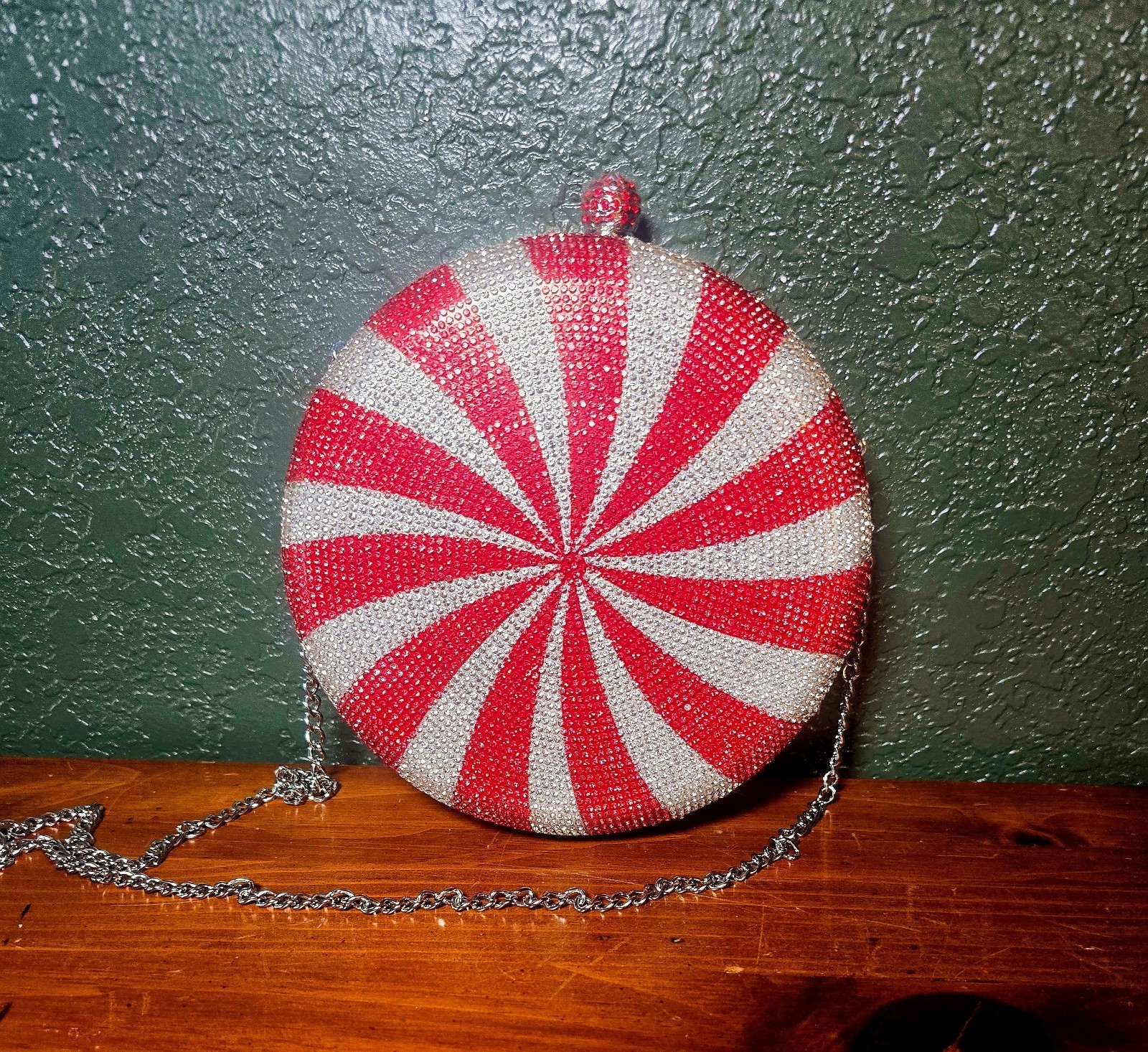 Peppermint Candy  Red & White Sequins  Crossbody Cluth Purse ( 7