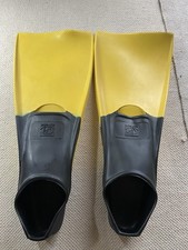 Body Glove Fins For Swimming  Snorkeling. Black  Yellow. Size 11-13