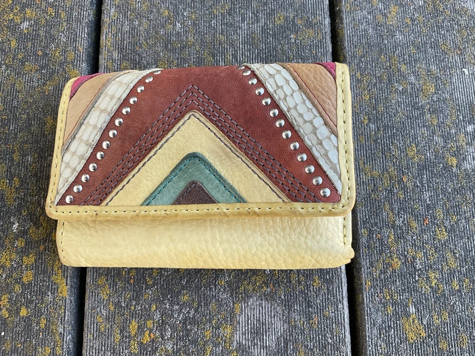 Fossil Wallet Yellow Removable ID Holder Card Coin Pockets Design Trifold - Image 2 of 4