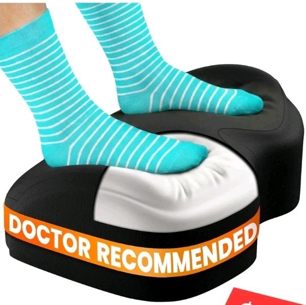 Everlasting Comfort Foot Rest for under Desk at Work Memory Foam Office Foot
