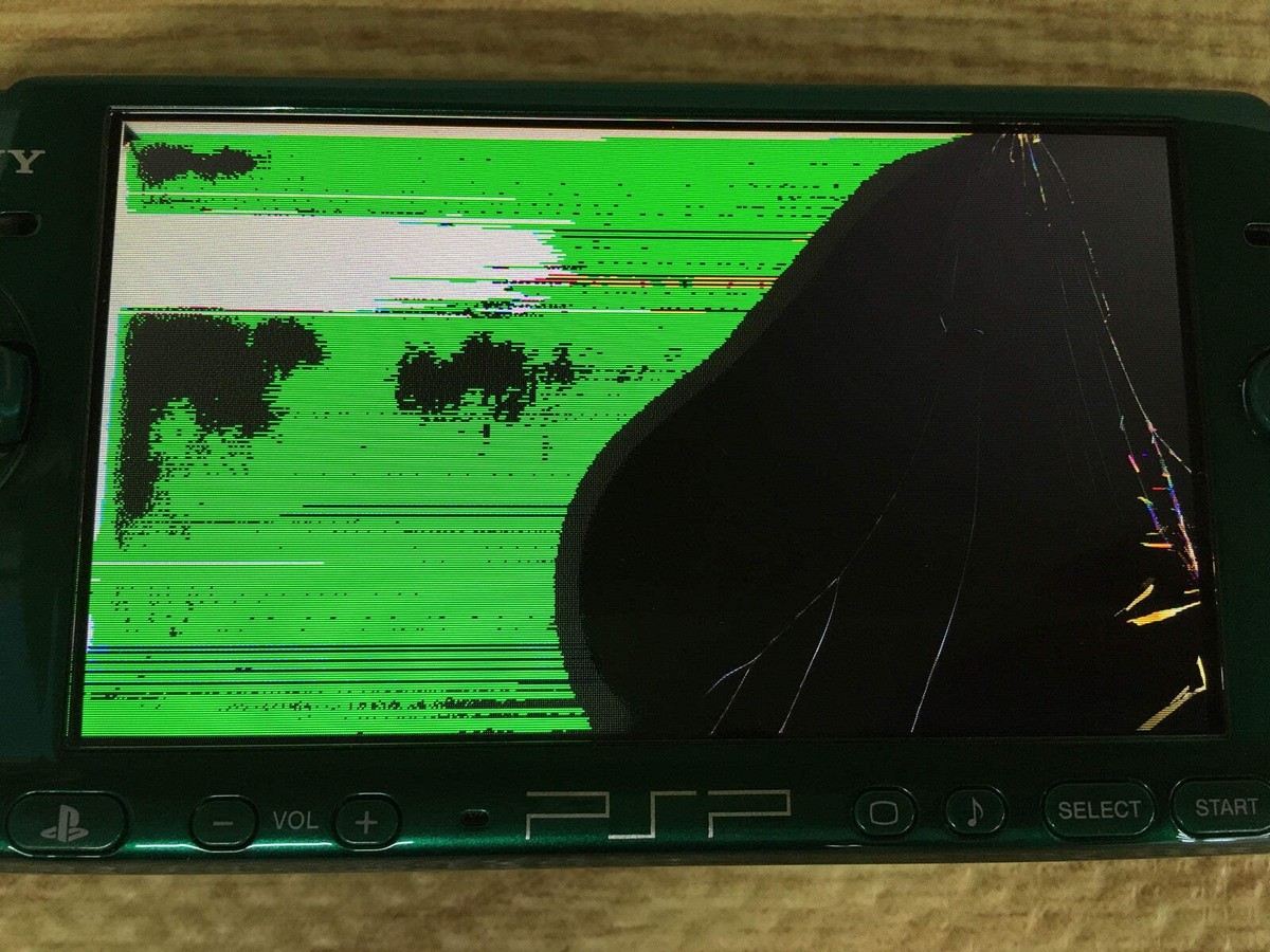GD7673 Plz Read Item Condi PSP-3000 SPIRITED GREEN SONY PSP