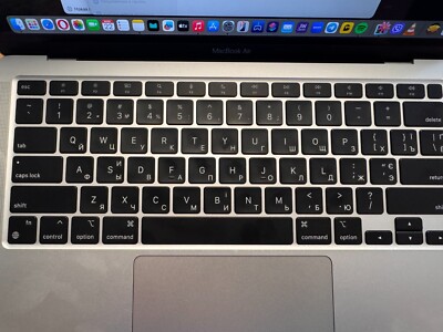 Apple MacBook Air 13 Zoll 256GB SSD, M1, 8GB Laptop - Space Grau - MGN63D/A2337