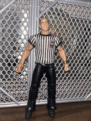 Shawn Michaels Elite Wrestlemania 28 with referee shirt