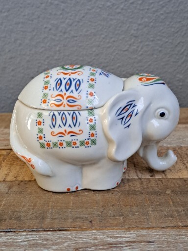 Vintage Porcelain Elephant Trinket Dish 3.5