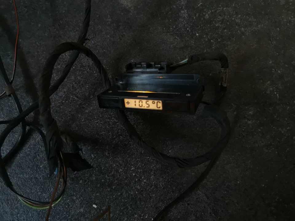 Kit de instalación de pantalla de temperatura exterior cuadro de instrumentos MERCEDES W124 W463 Foto 4 de 4