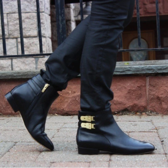 Botines CAROLINNA ESPINOSA de cuero con hebilla en negro talla 9,5 Foto 2 de 4