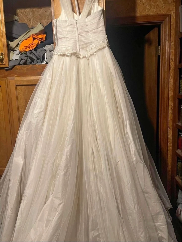 Vestido de novia Vera Wang talla 6 Foto 3 de 4