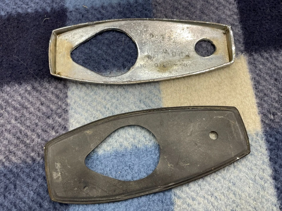 1964 1965 1966 CHRYSLER IMPERIAL CROWN DR SD espejo junta espaciador original OEM Foto 3 de 3