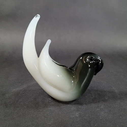 Vintage Murano Hand Blown Opaline Art Glass Parrot Bird Black and White