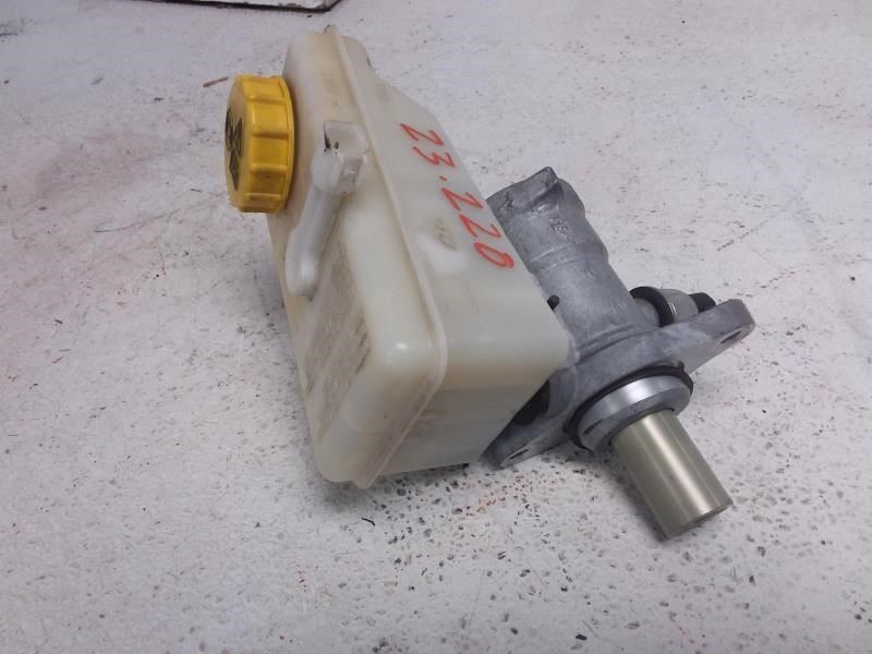 Aston Martin DB9 2006 Master cylinder
