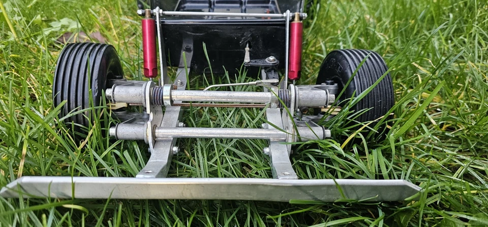 Graupner Kyosho Datsun Fairlady 1:8 Top! 1983 Vintage Top Zustand Fernbedienung  - Bild 4 von 4