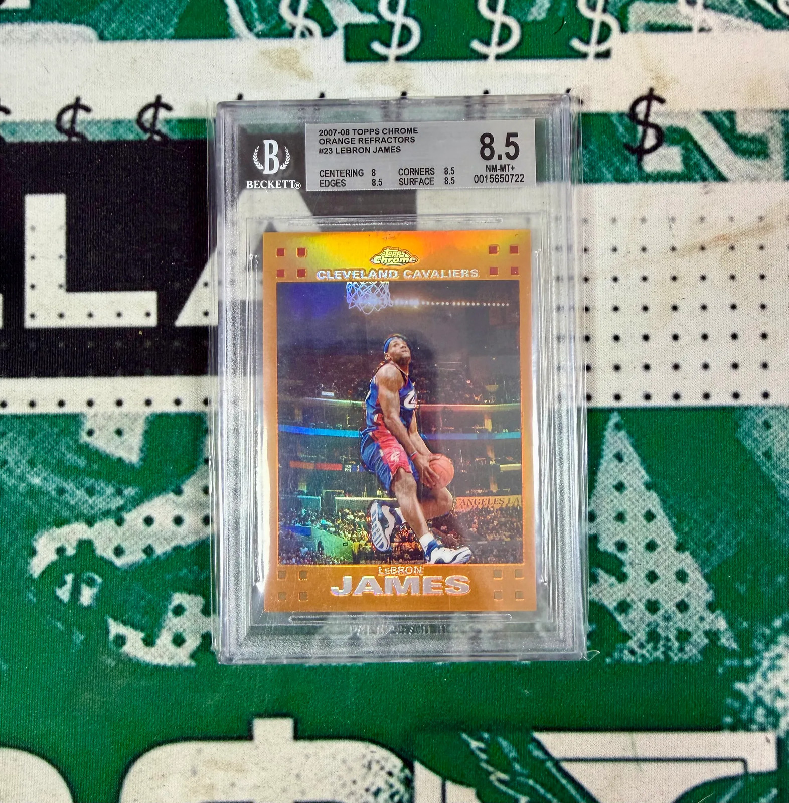 2007 Topps Chrome Refractors Orange LeBron James Jersey Number 23/199 BGS 8.5