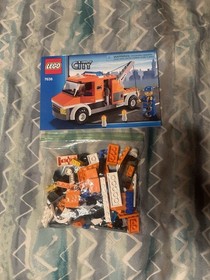 LEGO City: Tow Truck (7638)  100% Complete w/Instructions | No Box