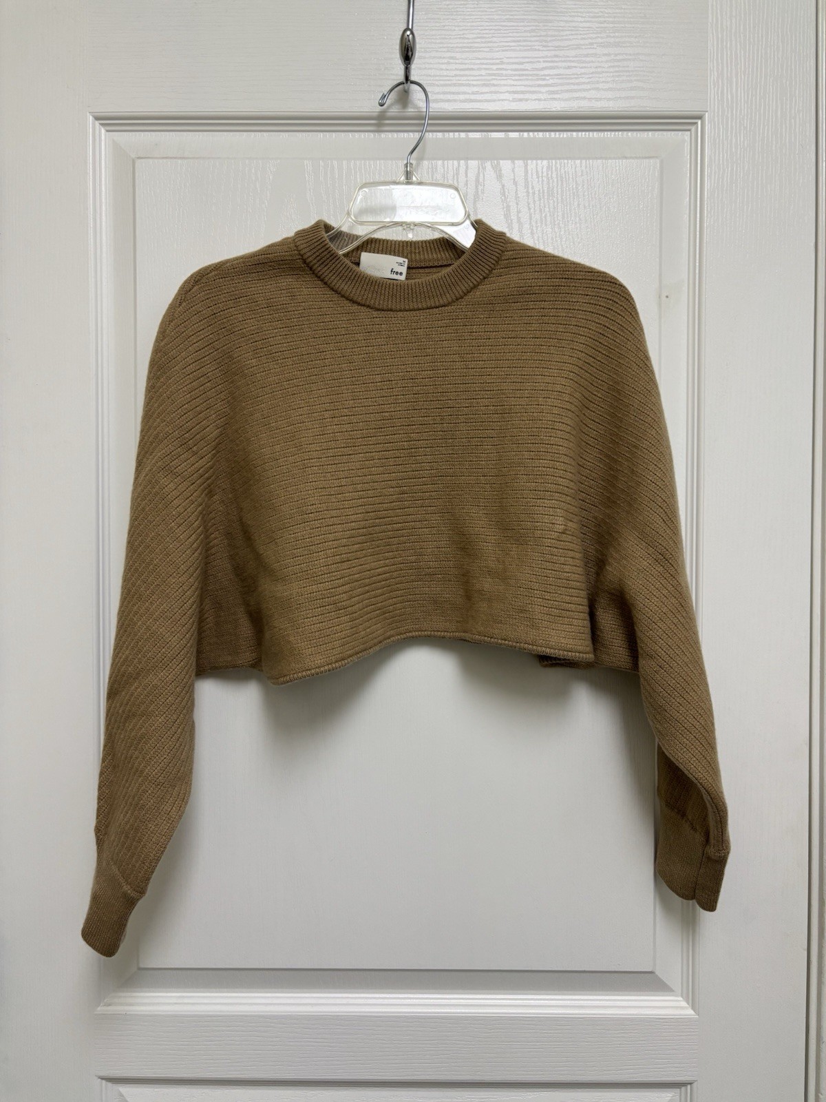 Aritzia Wilfred Free Lolan Camel Cropped Merino Wool Knit Sweater Size Small