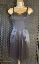 Vintage 60s WONDER MAID FULL SLIP Black Size 34 SMALL Crisp Taffeta BalletCore