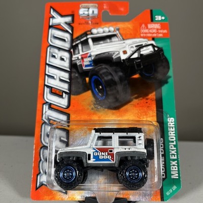 Matchbox Dune Dog MBX Explorers 2012 80/120 White Similar to Toyota Landcruiser