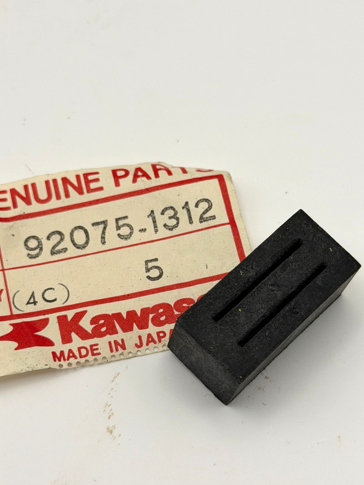 92075-1312 NOS Kawasaki Control Unit Damper ZX750 ZN300 Y370p